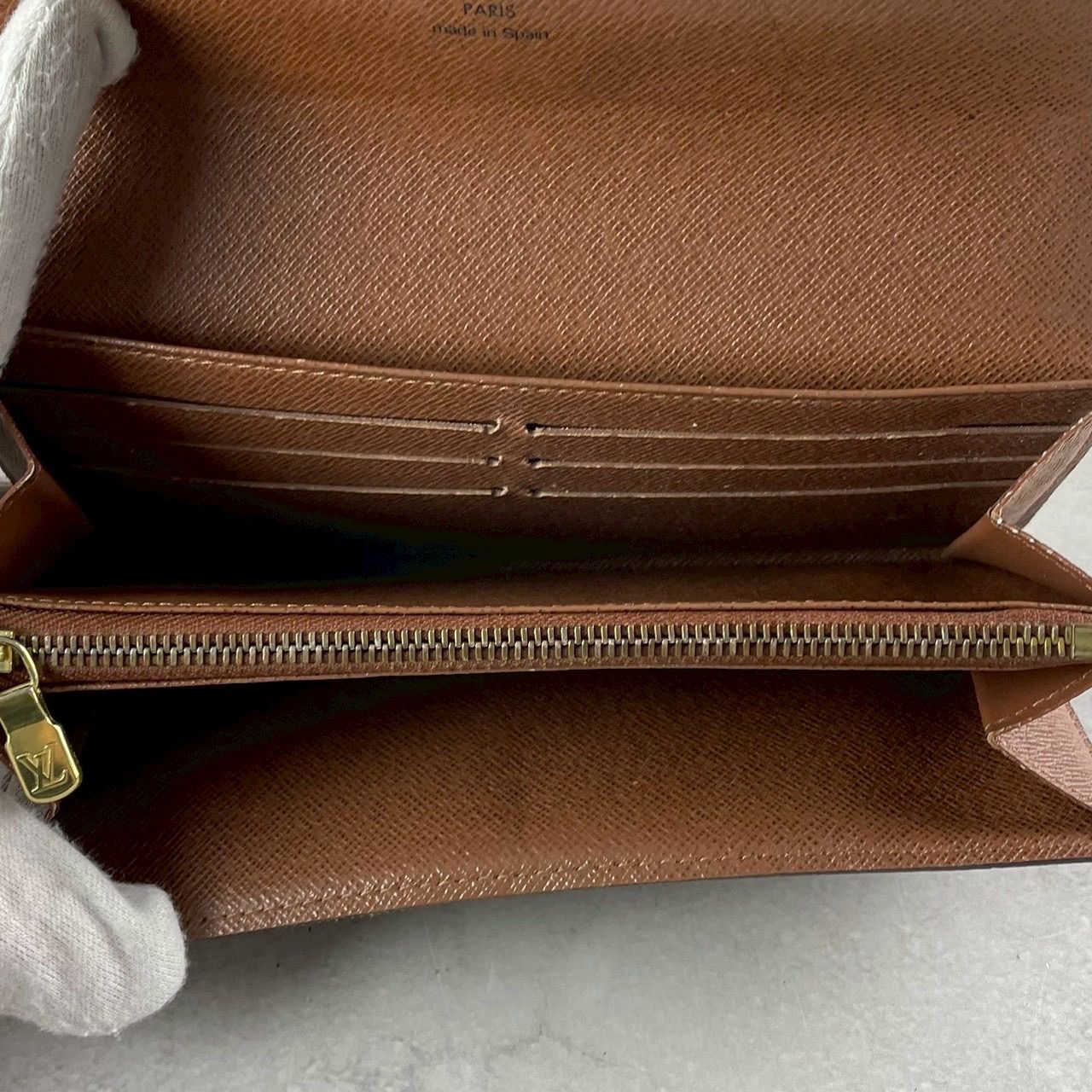 LOUIS VUITTON ルイヴィトン モノグラム ポルトフォイユ サラ 長財布