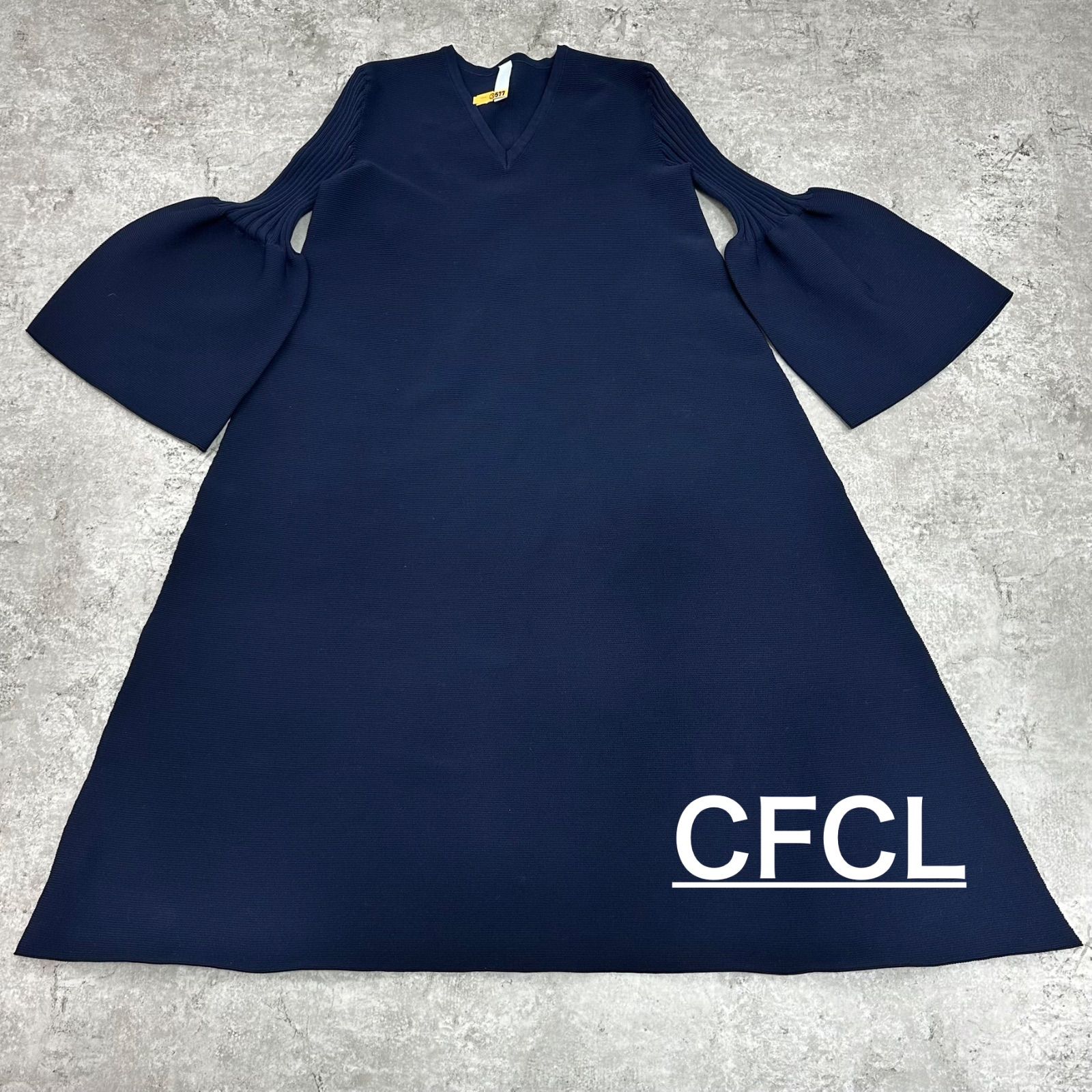 美品】 CFCL シーエフシーエル POTTERY KAFTAN 3 切り替え 変形