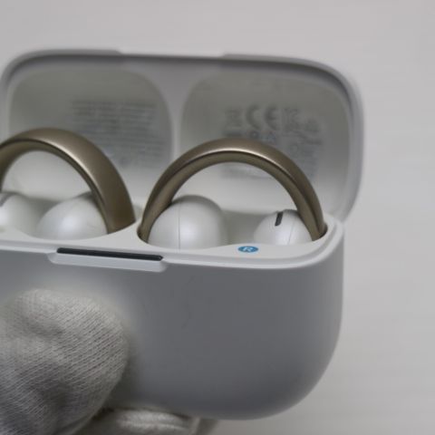 超美品 Anker Soundcore AeroClip ホワイト & ゴールド オープンイヤー