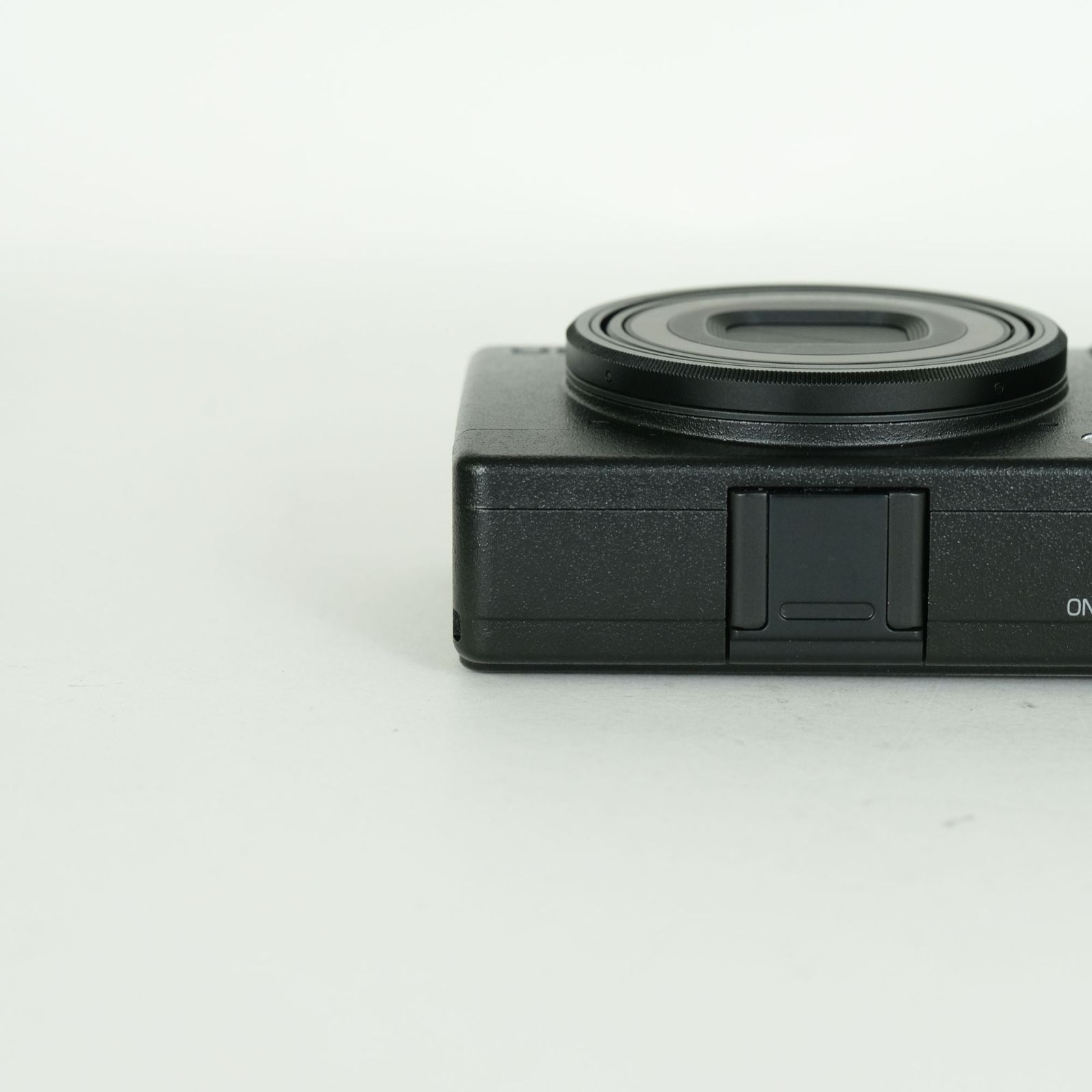 美品 | シャッター数894回] RICOH GR III HDF | コンパクトデジタル