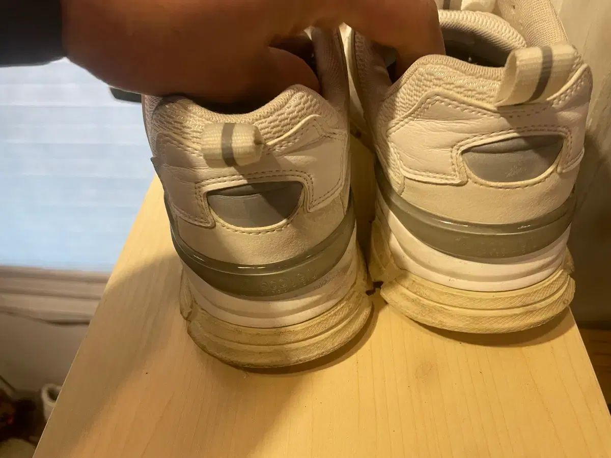  エクスペディション スニーカー アイボリー 270 登山靴 トレッキングシューズ アウトドアシューズ