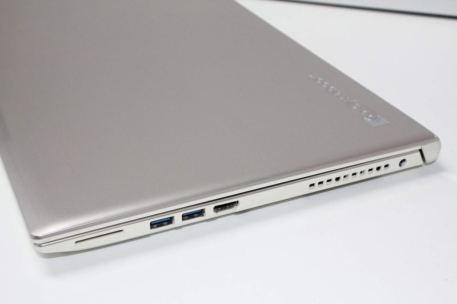 中古ノートPC】東芝〈dynabook T65/EG〉Intel core i7/SSD512GB/メモリ