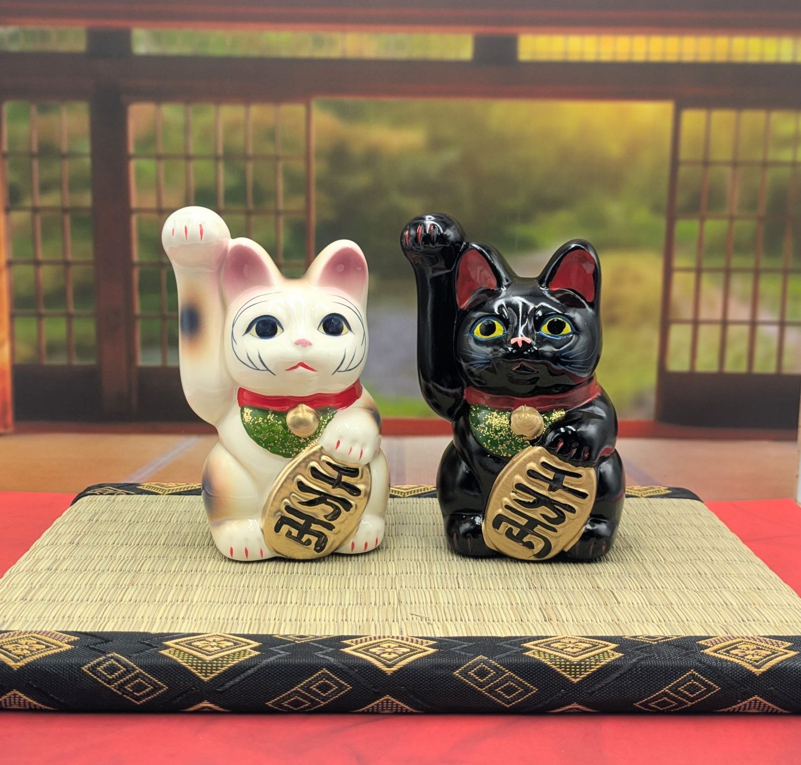 縁起物 招き猫 千万両 手長 黒猫 白猫 2種セット 右手上げ 13cm 瀬戸焼