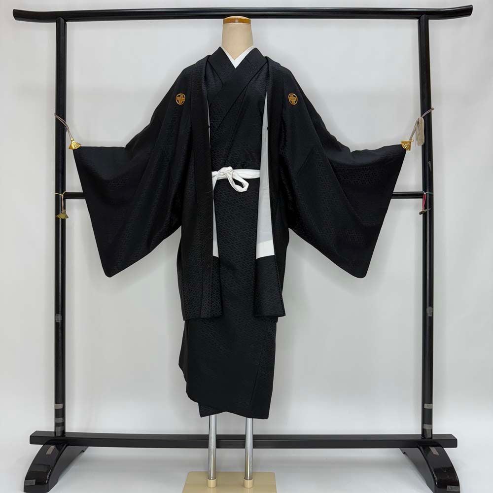男紋付 2点セット 男着物 紋付 ポリエステル 羽織 長着 裄72.2cm L size 黒 五つ紋 中古 成人式 5043 男紋付 2点セット 男着物 紋付 ポリエステル 羽織 長着 裄72.2cm L
