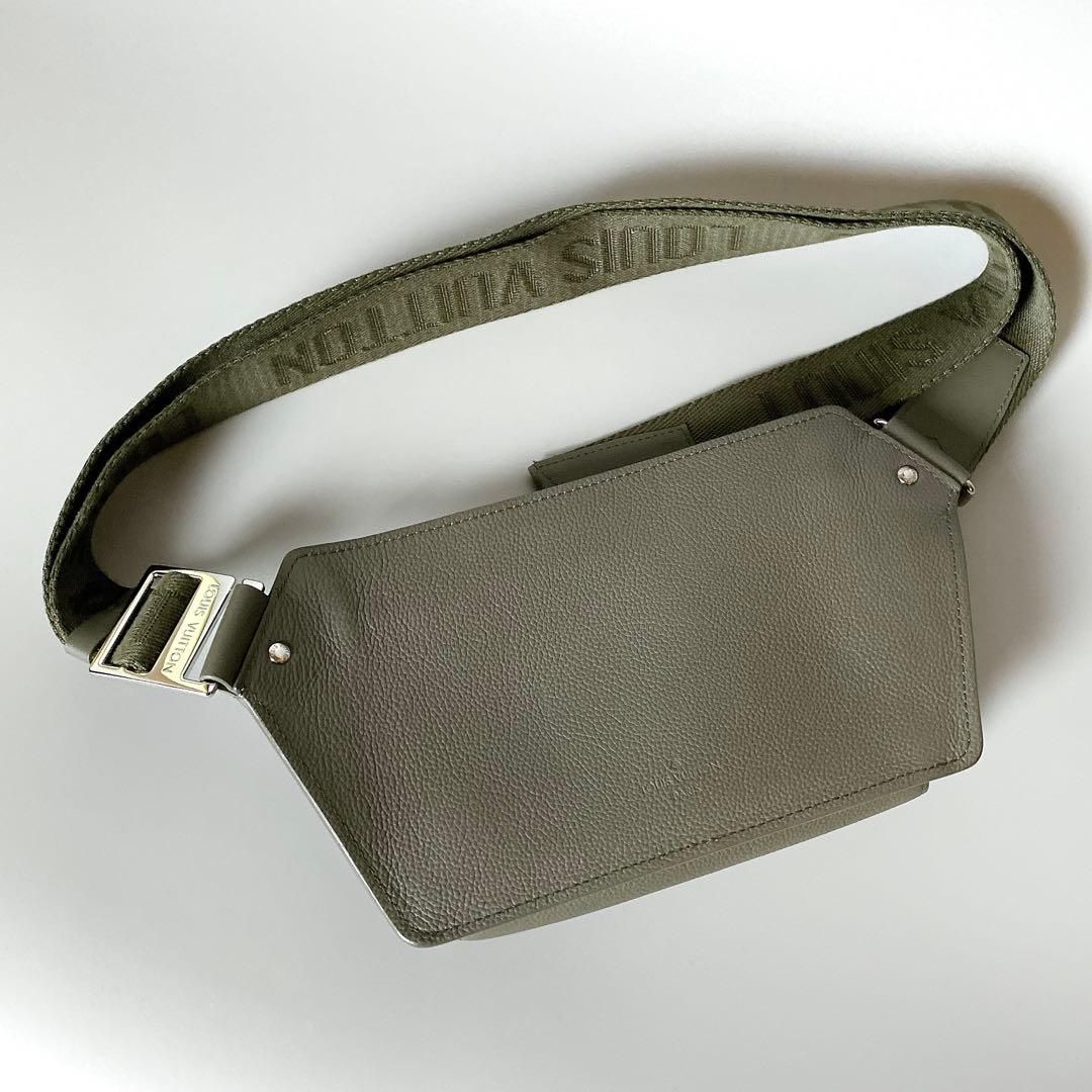 LOUIS VUITTON / LVアエログラム テイクオフ スリング カーキ