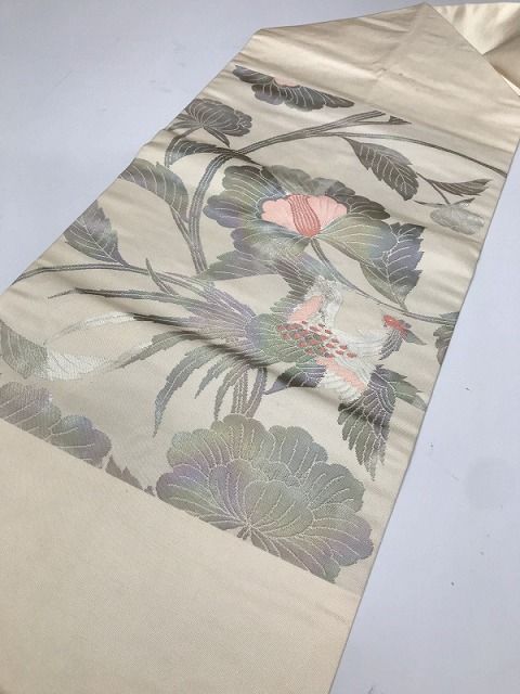 ★ねこのこ★【中古・美品】名古屋帯 正絹 牡丹 中古】 名古屋帯 正絹 白地に牡丹文様 八寸 六通柄 - メルカリ