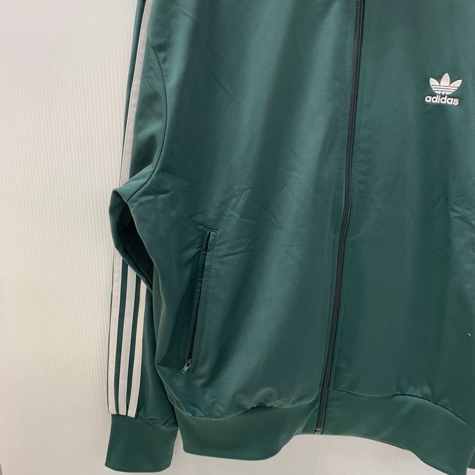 アディダス adidas トラックジャケット ジャージ グリーン XLサイズ 