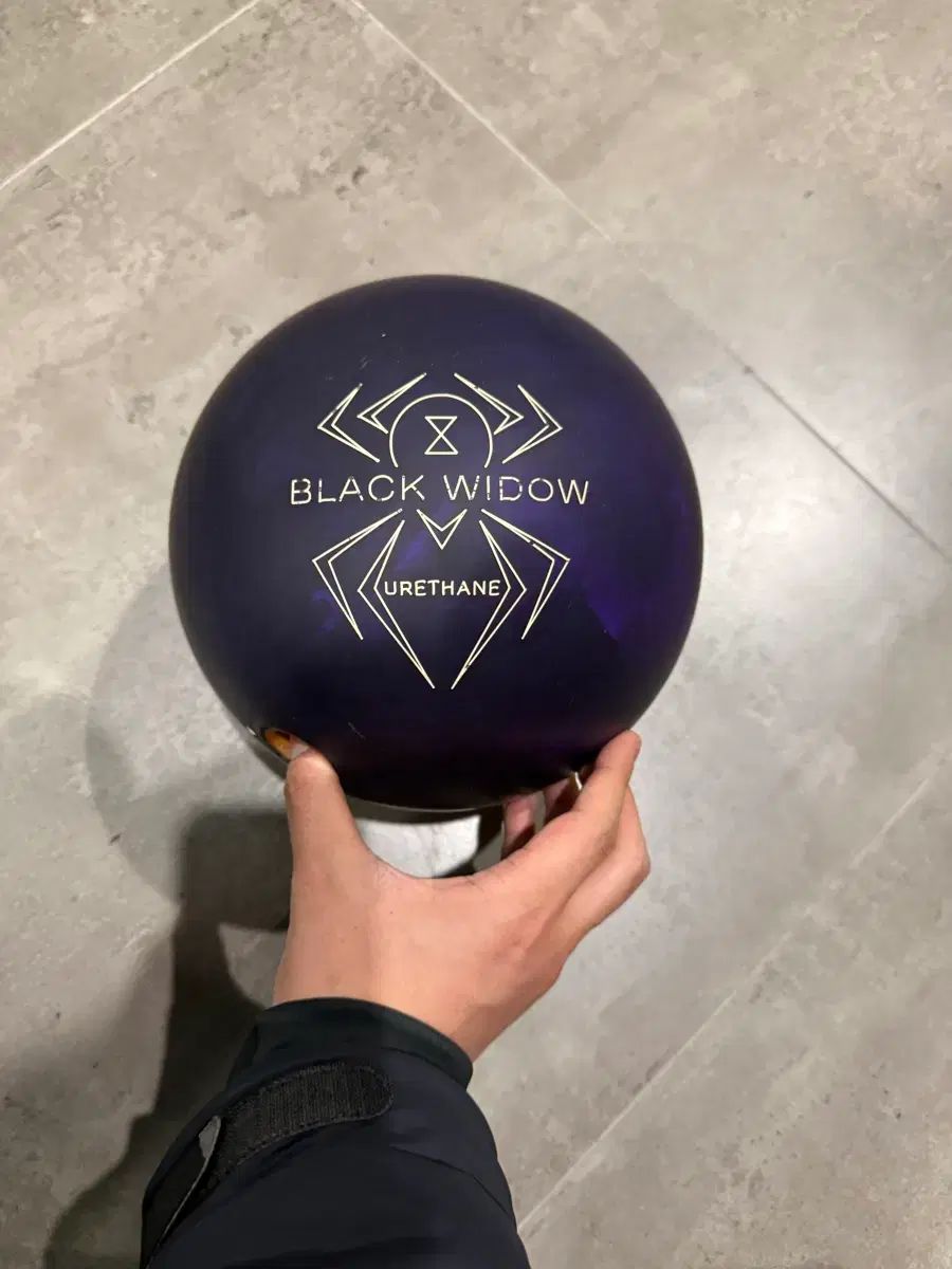 ウレタン ボーリング black widow（ブラックウィドウ） パープル( 15p