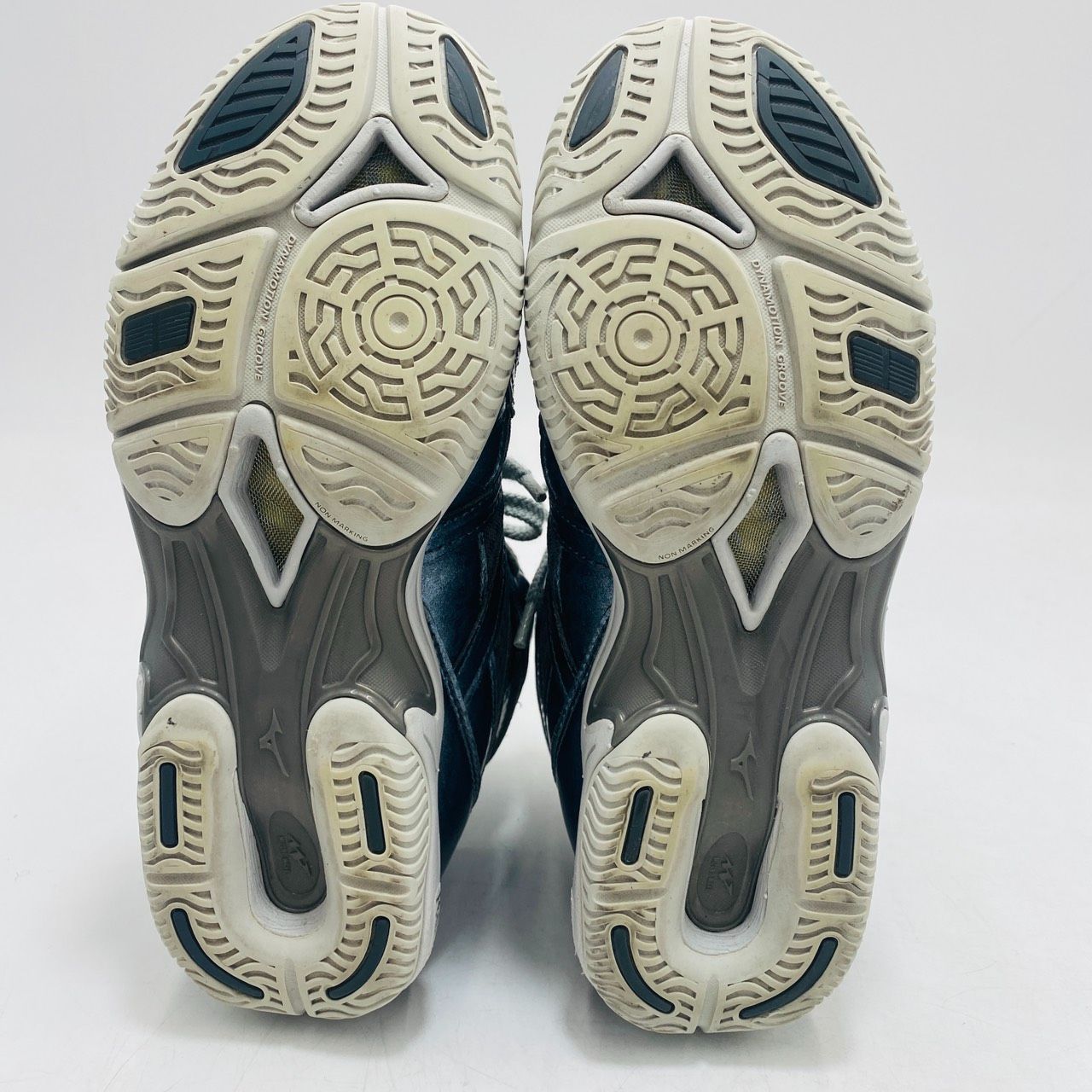 極美品 希少カラー ミズノ MIZUNO WAVE DIVERSE LG3 ウエーブ