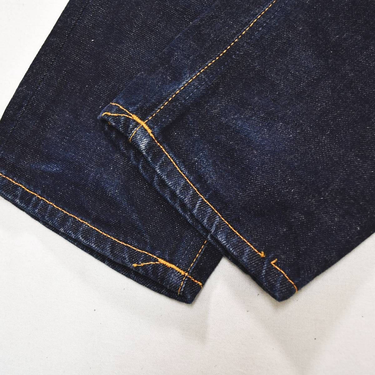 Nudie JeansTHIN FINN DRY YOKE EMBO W30美品　濃紺ヌーディージーンズ 美品】 イタリア製 ヌーディージーンズ NUDIE JEANS THIN FINN DRY