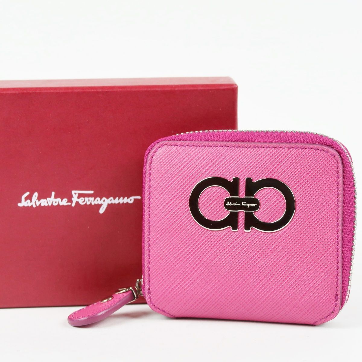 【美品❗️】フェラガモ　財布　FERRAGAMO コインケース　ピンク財布 新品同様・未使用】Ferragamo フェラガモ 財布 コインケース
