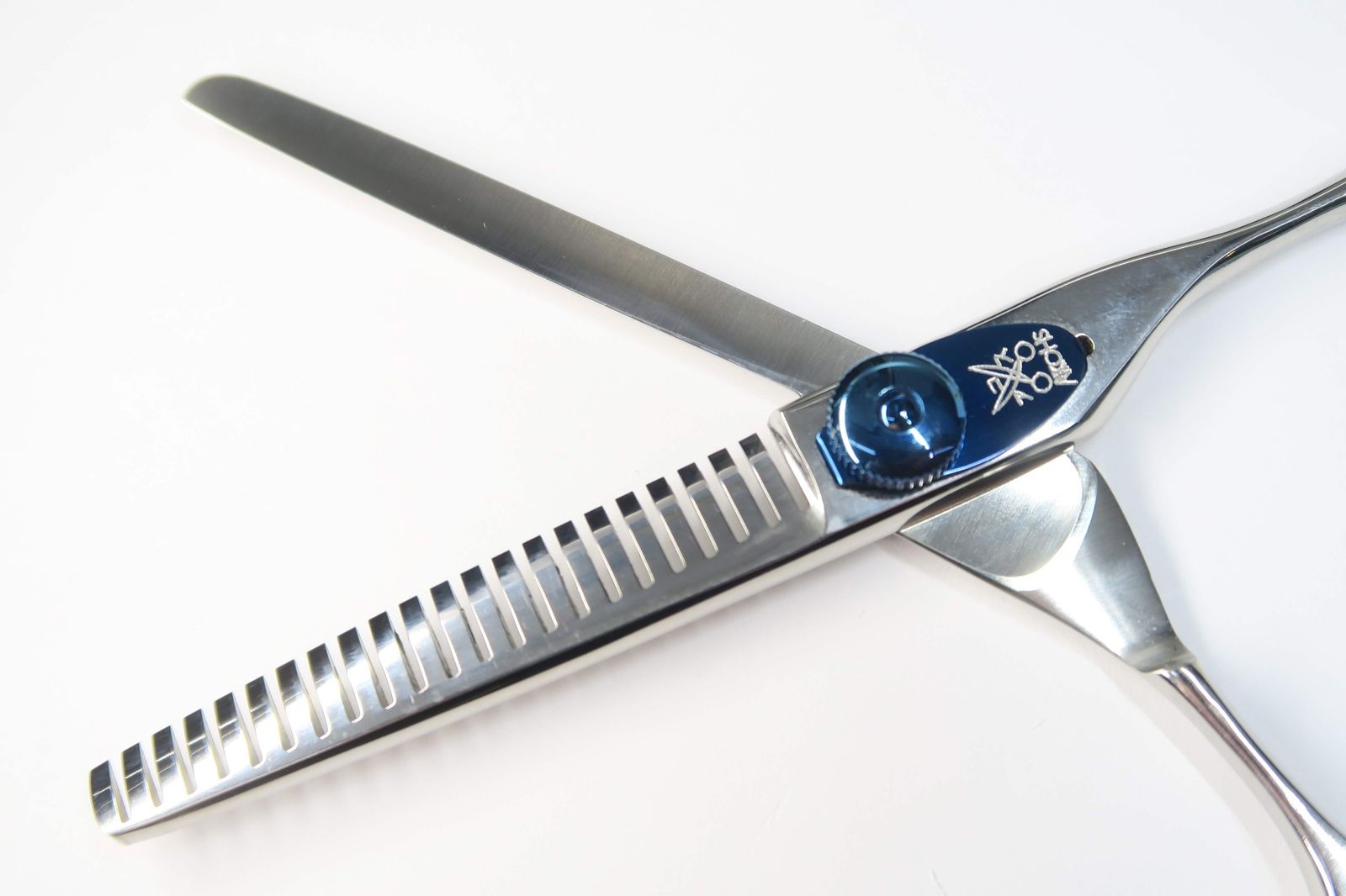 Cランク【AKKOHS アコス】 ECO F 6022 セニング 美容師・理容師 6.0