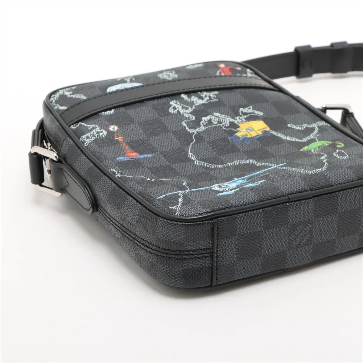 未使用 ルイヴィトン ダミエ グラフィット マップ ダヌーブ PM NM