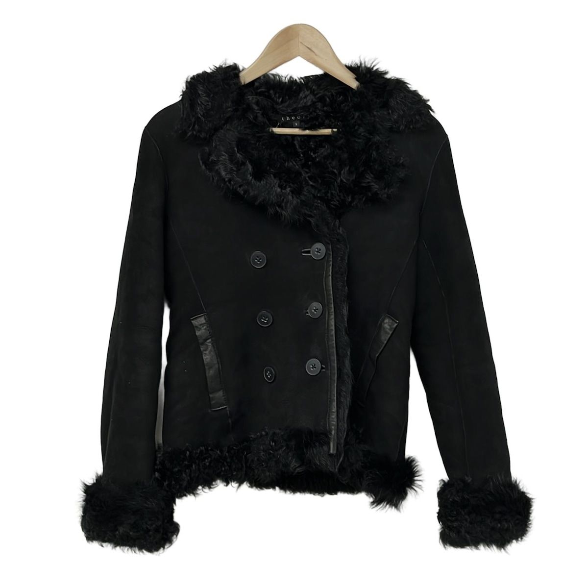 theory(セオリー) コート サイズS レディース美品 - 黒 毛皮/長袖/秋  