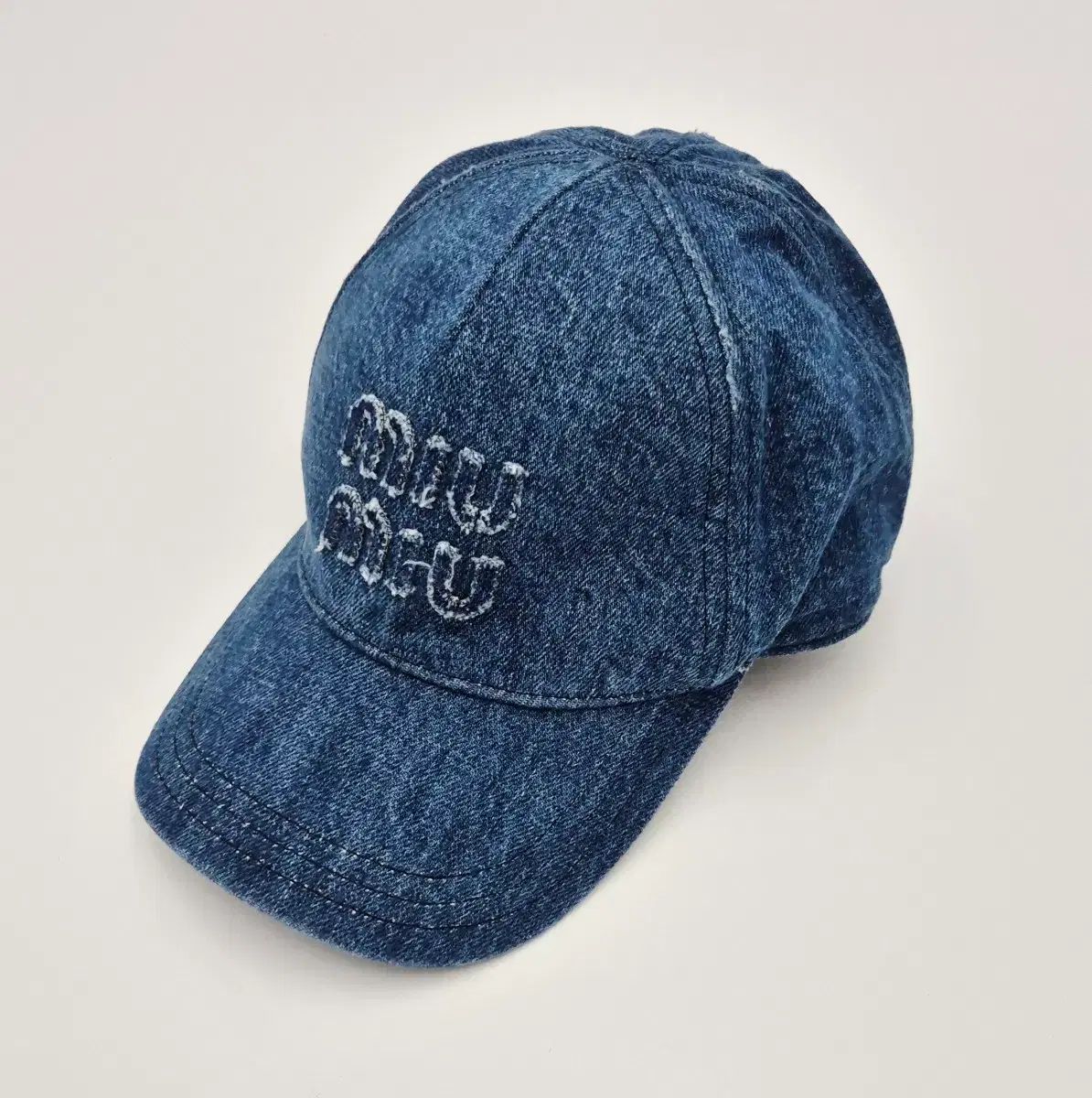 中古ブランドセレクト MIU MIU ミュウミュウ 刺繍 ロゴ デニム ベース