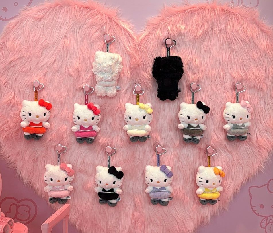 新品 ジス hello kitty(ハローキティ) キーホルダー - メルカリ