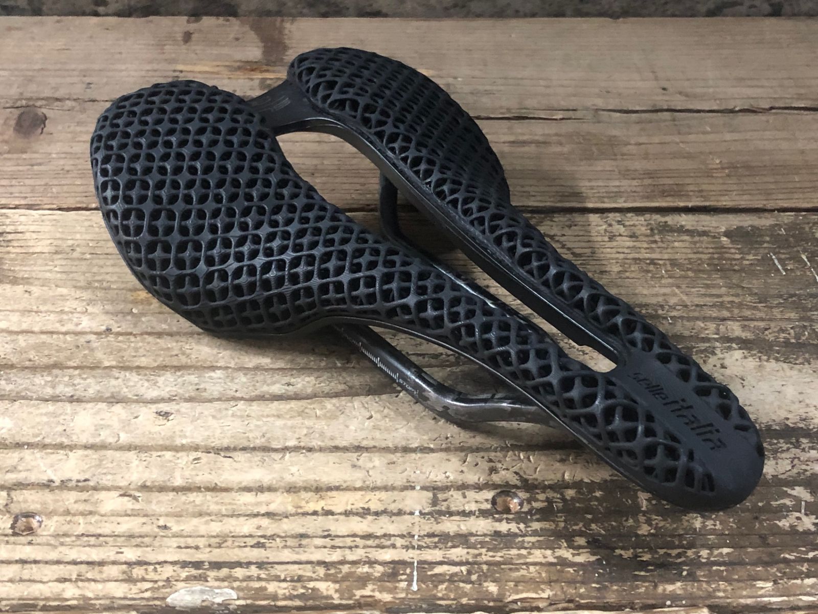 JU149 セライタリア Selle Italia SLR BOOST 3D KIT CARBONIO