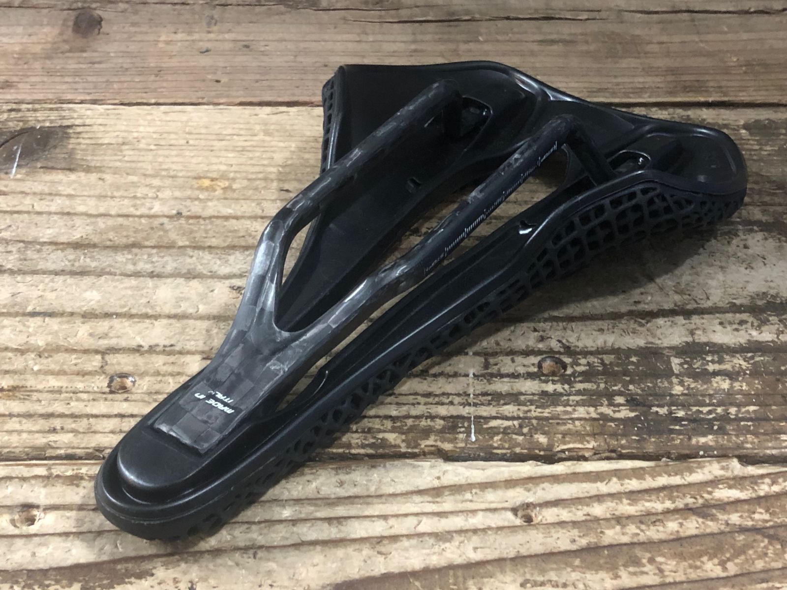 JU149 セライタリア Selle Italia SLR BOOST 3D KIT CARBONIO