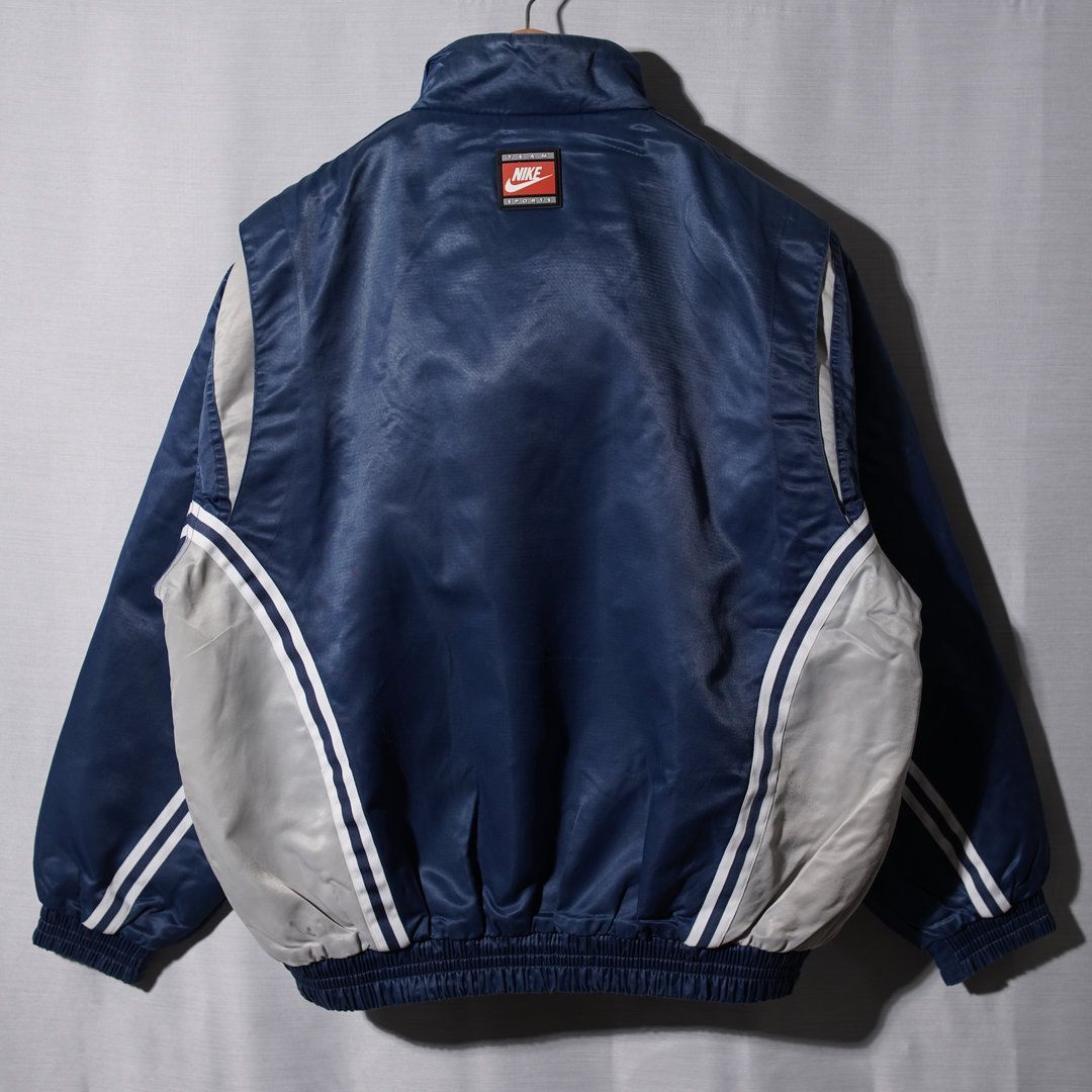 90s ナイキ NIKE 中綿 ナイロンジャケット L 相当 表記 M ネイビー