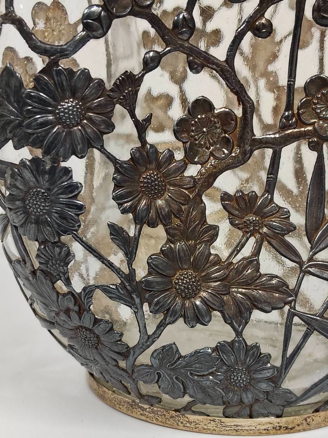 銀950製竹模様アンティークボトル 銀（Sv950）製 竹、菊、梅模様 アンティークボトル - メルカリ