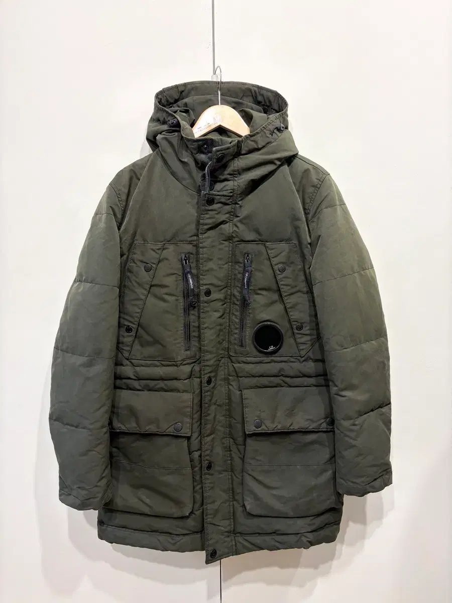 C P カンパニー 荼毘 レンズ ダック ダウン ジャケット - メルカリ