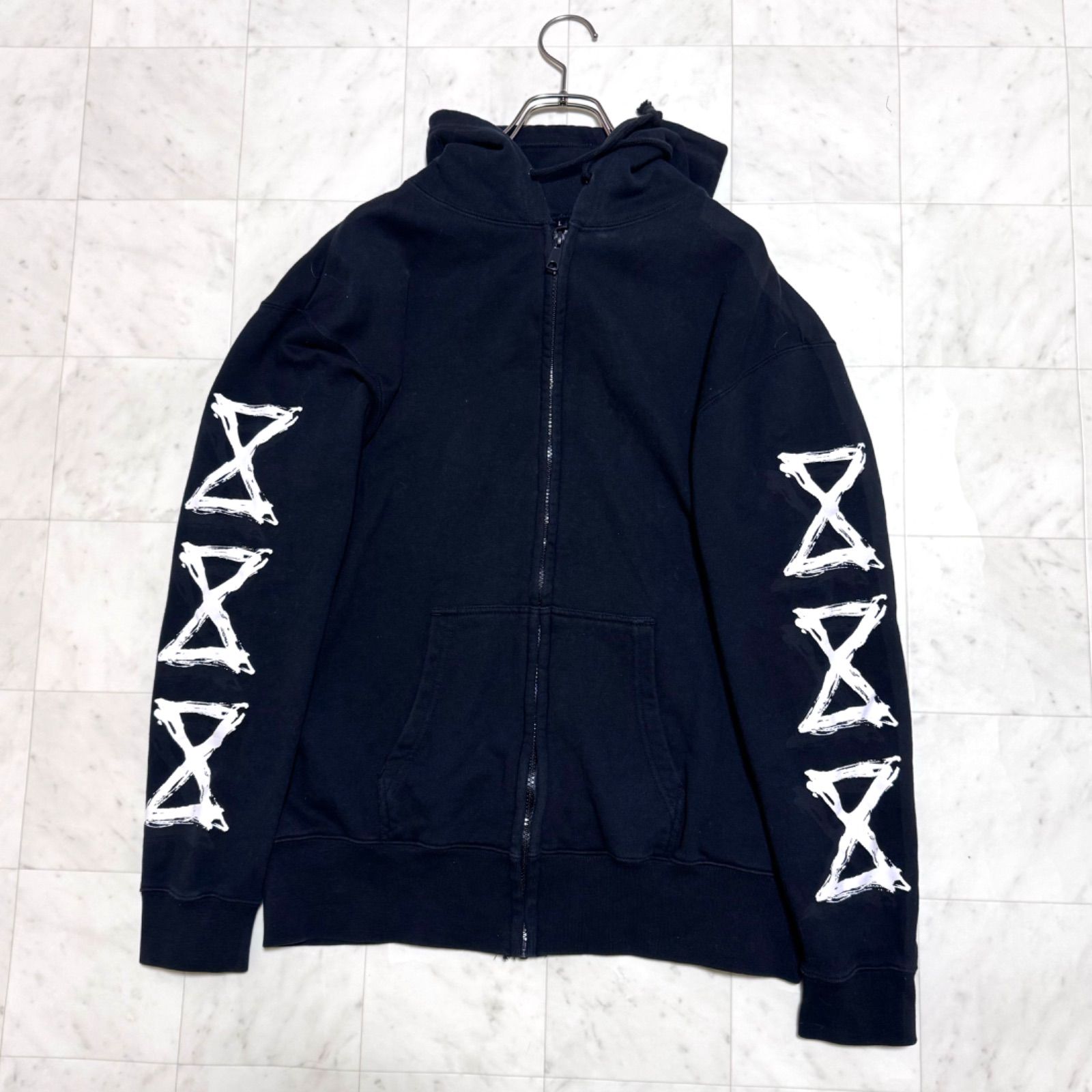 ONE OK ROCK 2018 Ambitions ジャパンドームツアー パーカー L - メルカリ ONE OK ROCK 2018 Ambitions ジャパンドームツアー パーカー L - メルカリ