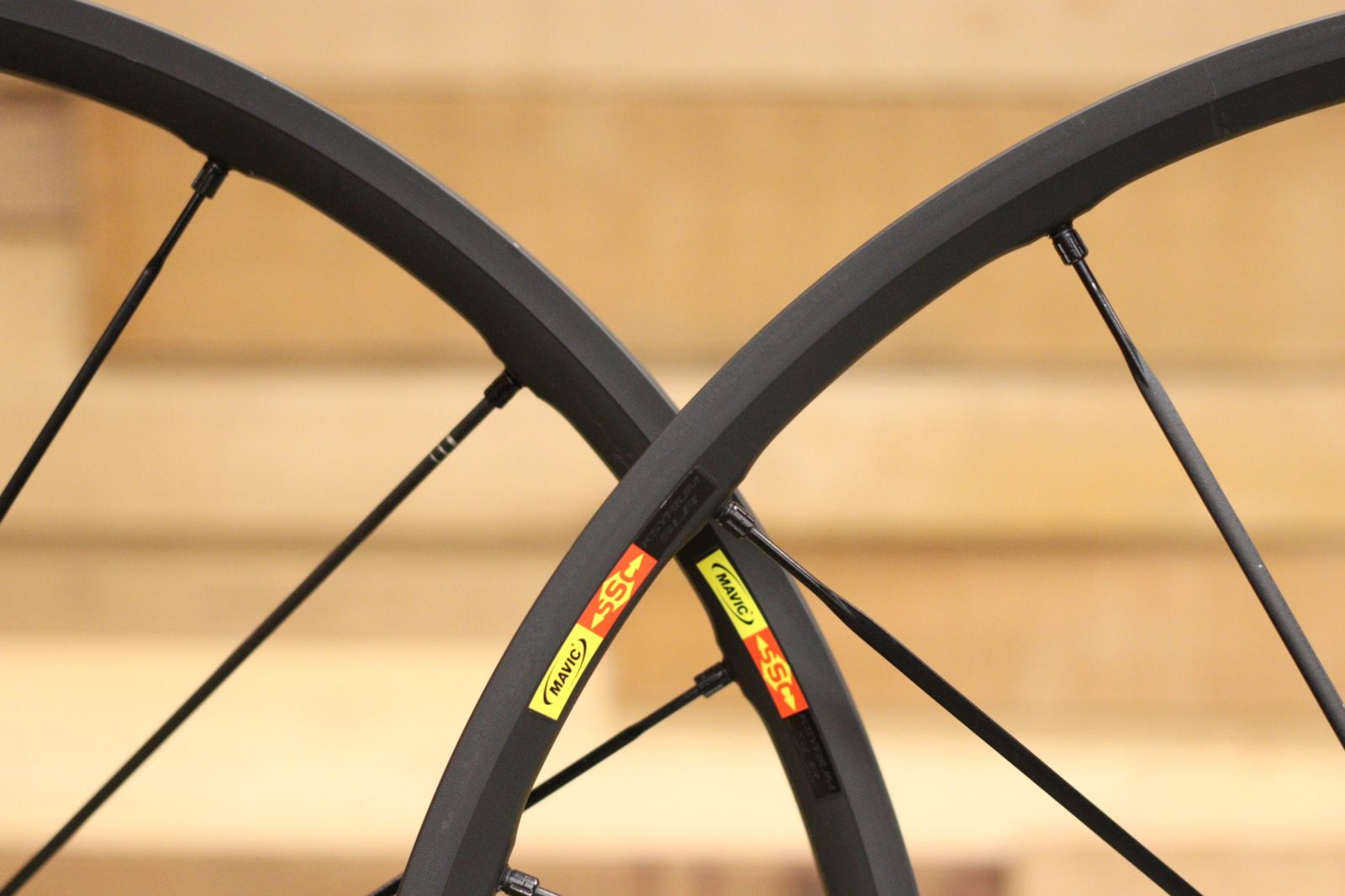 マヴィック MAVIC キシリウム エグザリット KSYRIUM SLR EXALITH