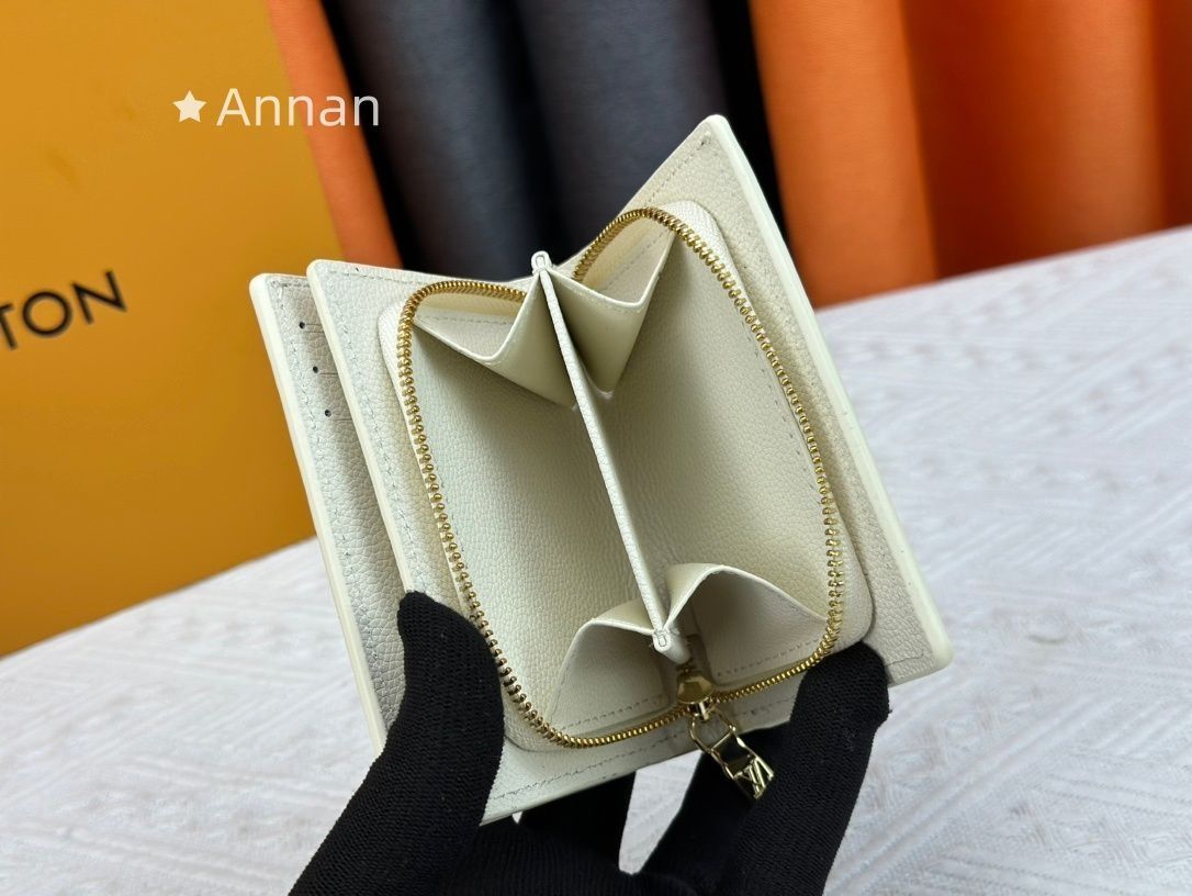 最終値下げ　LOUIS VUITTON ホワイト　財布　超美品 最終値下げ！ 期間限定☆ LOUIS VUITTON ルイヴィトン長財布