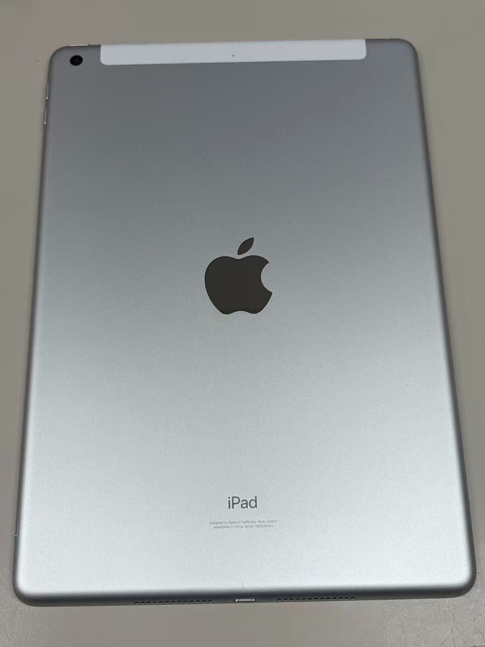 電池81% SIMフリーiPad (第9世代) 64GB シルバー - メルカリ