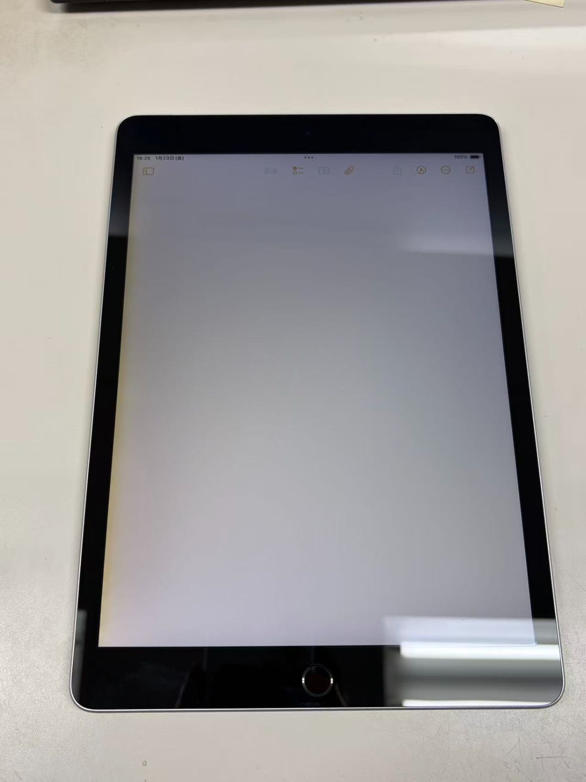 電池81% SIMフリーiPad (第9世代) 64GB シルバー - メルカリ