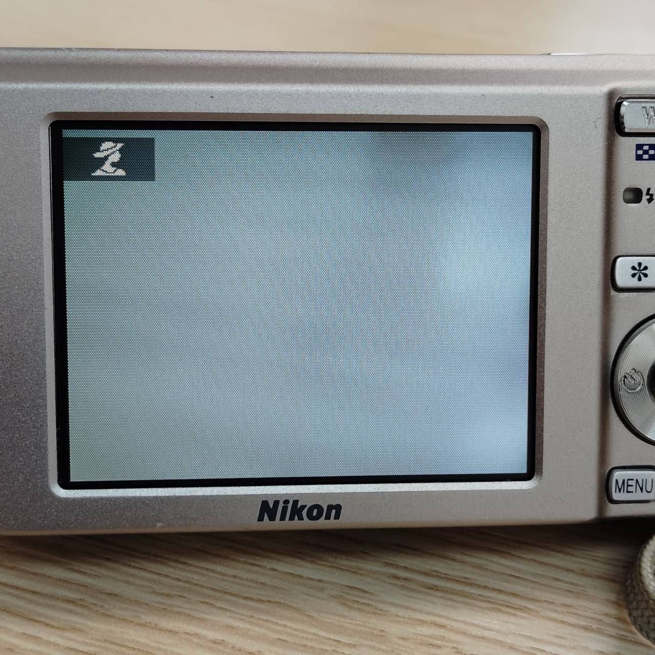 動作確認済】NIKON COOLPIX ニコン クールピクス S520 - メルカリ