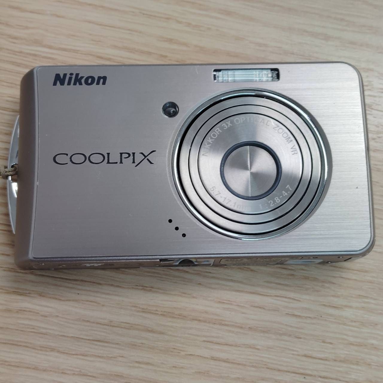 動作確認済】NIKON COOLPIX ニコン クールピクス S520 - メルカリ