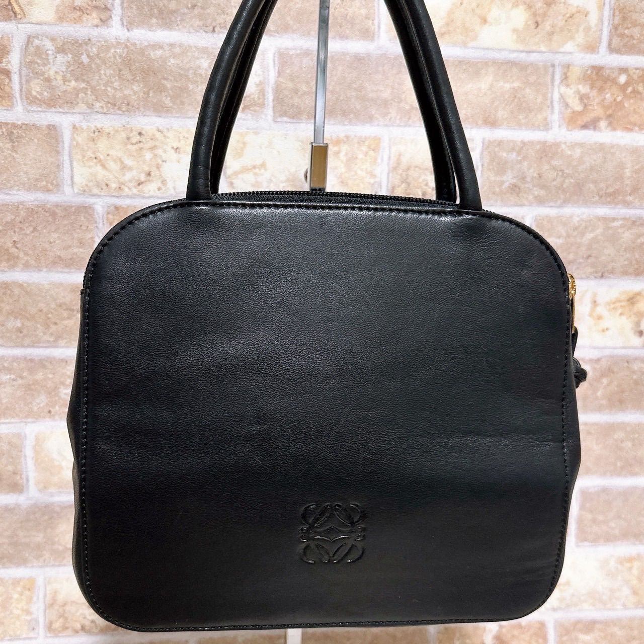 美品) LOEWE(ロエベ)ハンドバッグ レザー ブラック アナグラム 【公式 