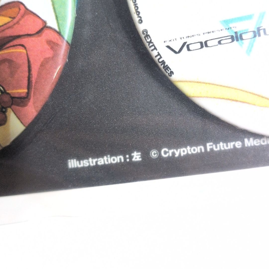 鏡音リン 缶バッジ EXIT TUNES Vocalofuture EXIT TUNES 鏡音リン 缶バッジ Vocalofuture イラスト左