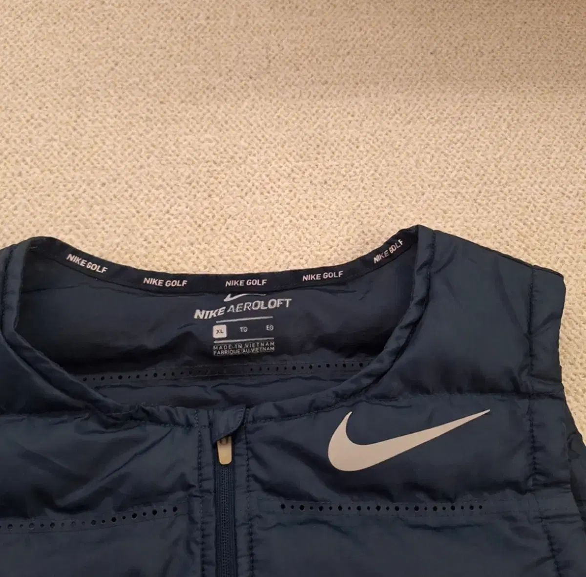 ナイキ ゴルフ エアロロフト ダウン ベスト ネイビー xl - メルカリ