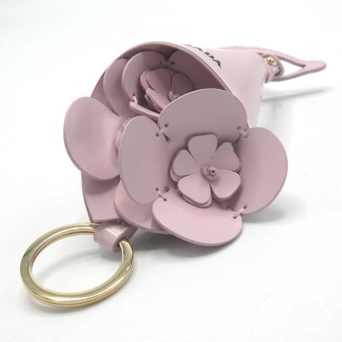 プラダ PRADA フラワーモチーフ バッグチャーム 花 ピンク レザー