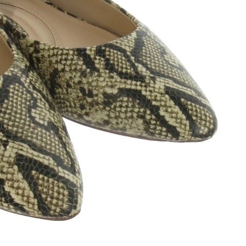 【新品未使用】コールハーン　ブレンナ スキマー　レザー　フラットパンプス コールハーン COLE HAAN BRENNA SKIMMER フラットパンプス アーモンド