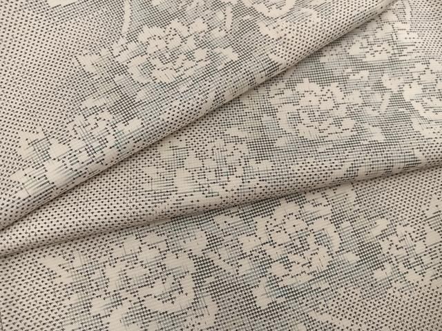 平和屋着物○本場大島紬 白大島 9マルキ 草花文 正絹 逸品 BAAW3644mz