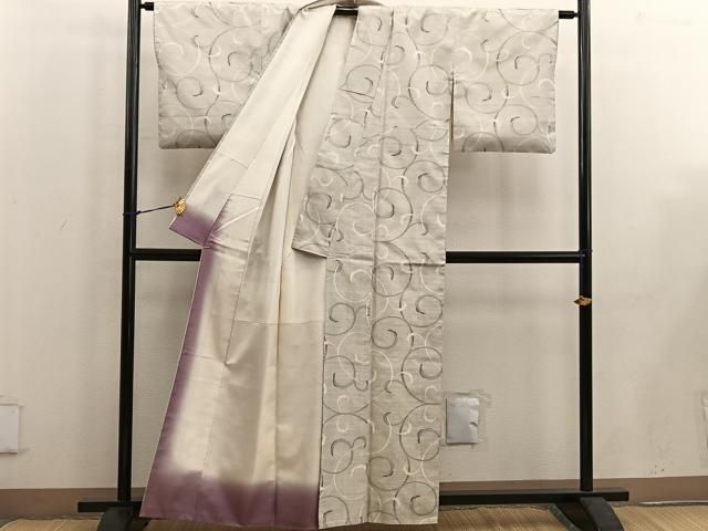 平和屋着物○本場大島紬 白大島 9マルキ 唐草文 証紙付き 正絹 逸品