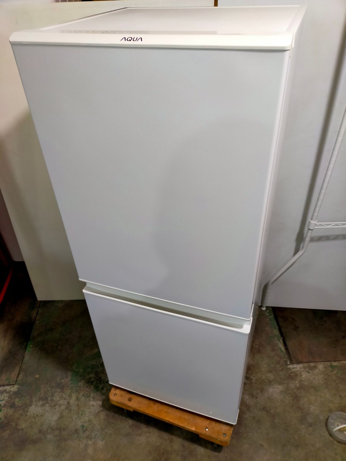 冷蔵庫 アクア AQR-13E8-W 126L 2020年製 - メルカリ
