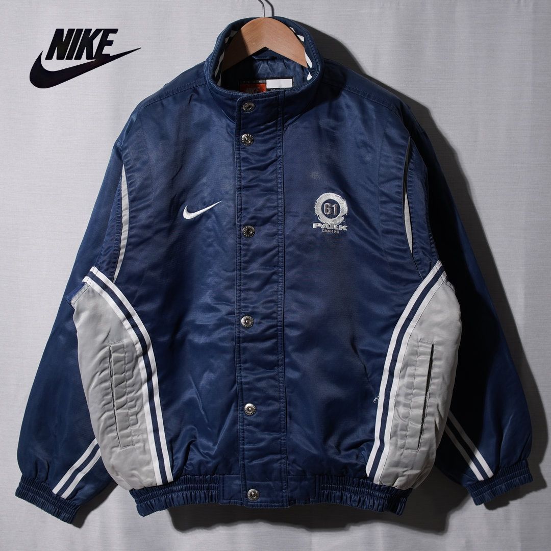 90s NIKE ナイロンジップアップジャケット 中綿 ネイビー L 銀タグ 美品 90s NIKE ナイキ ナイロンジャケット ネイビー 銀タグ XXL 古着