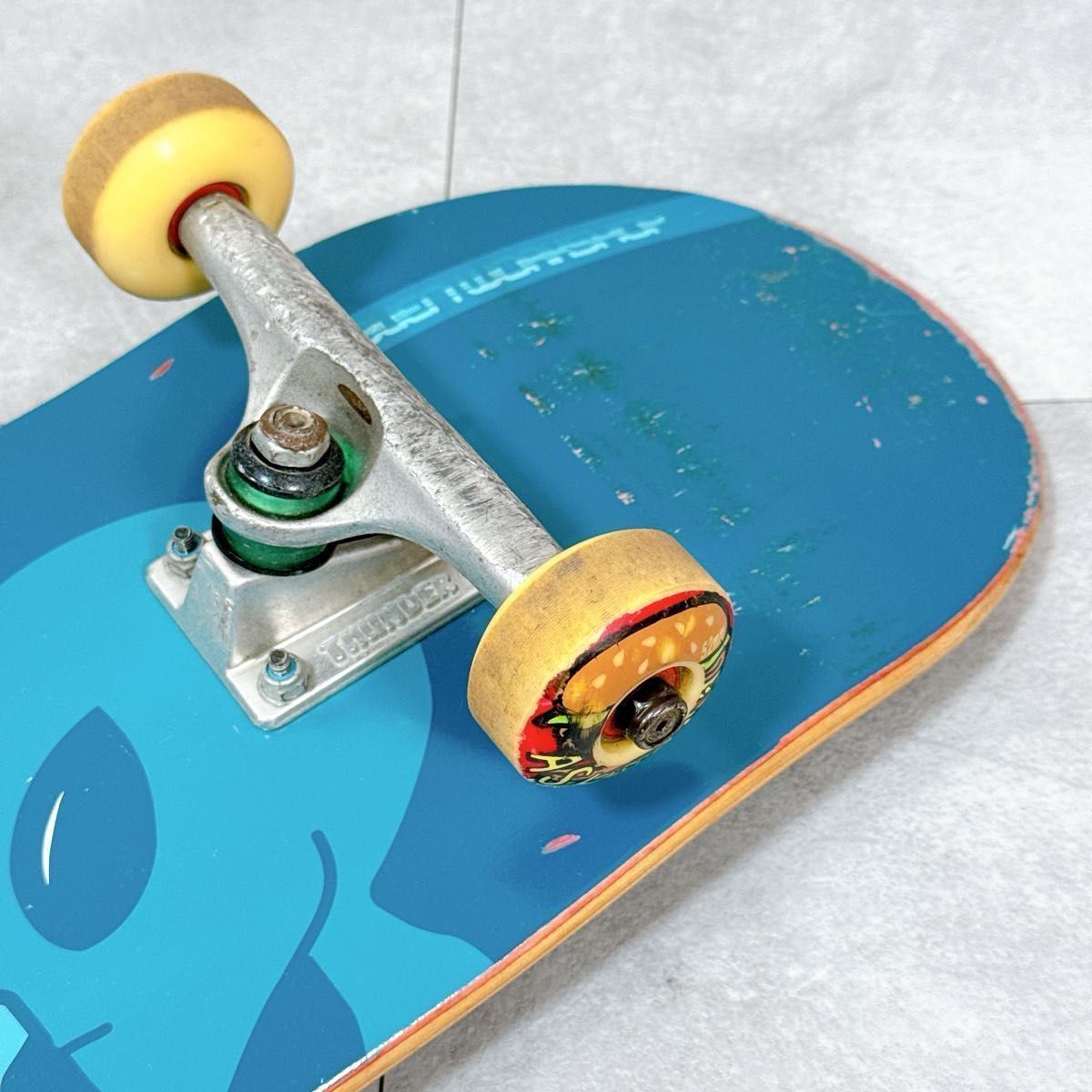 スケボー スケートボード コンプリート 完成品 ALIEN WORKSHOP THUNDER