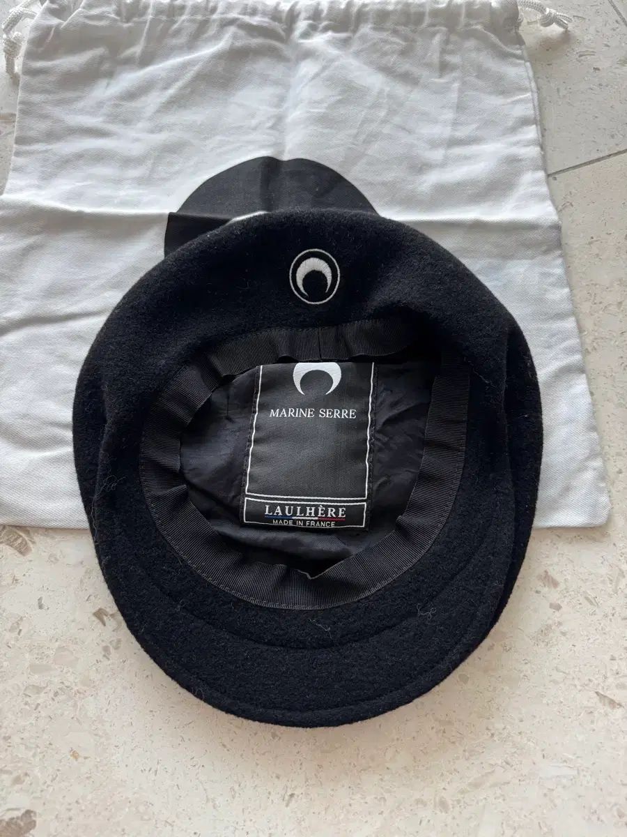 MARINE SERRE ブラック ベレー帽 Marine Serre ムーン ベレー帽 | ブラック | FARFETCH JP
