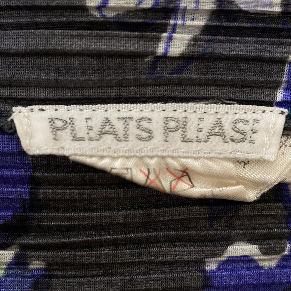 PLEATS PLEASE(プリーツプリーズ) 長袖シャツブラウス サイズ3 L