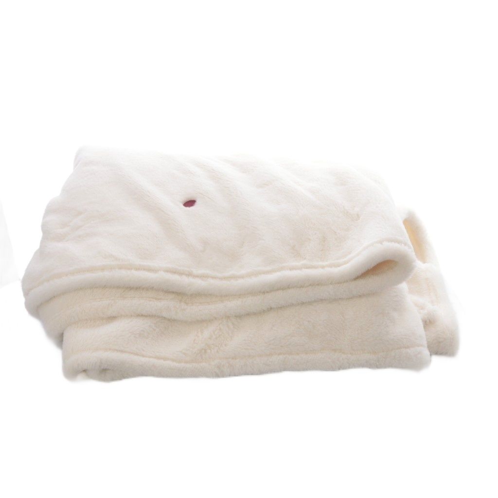 【新品未使用】タグ付きジェラピケハートロゴちび刺繍 毛布 新品未使用】タグ付きジェラピケハートロゴちび刺繍 毛布 - メルカリ