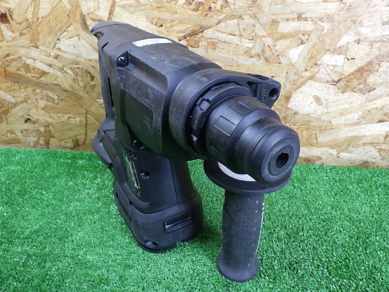 コンクリート 穴あけ