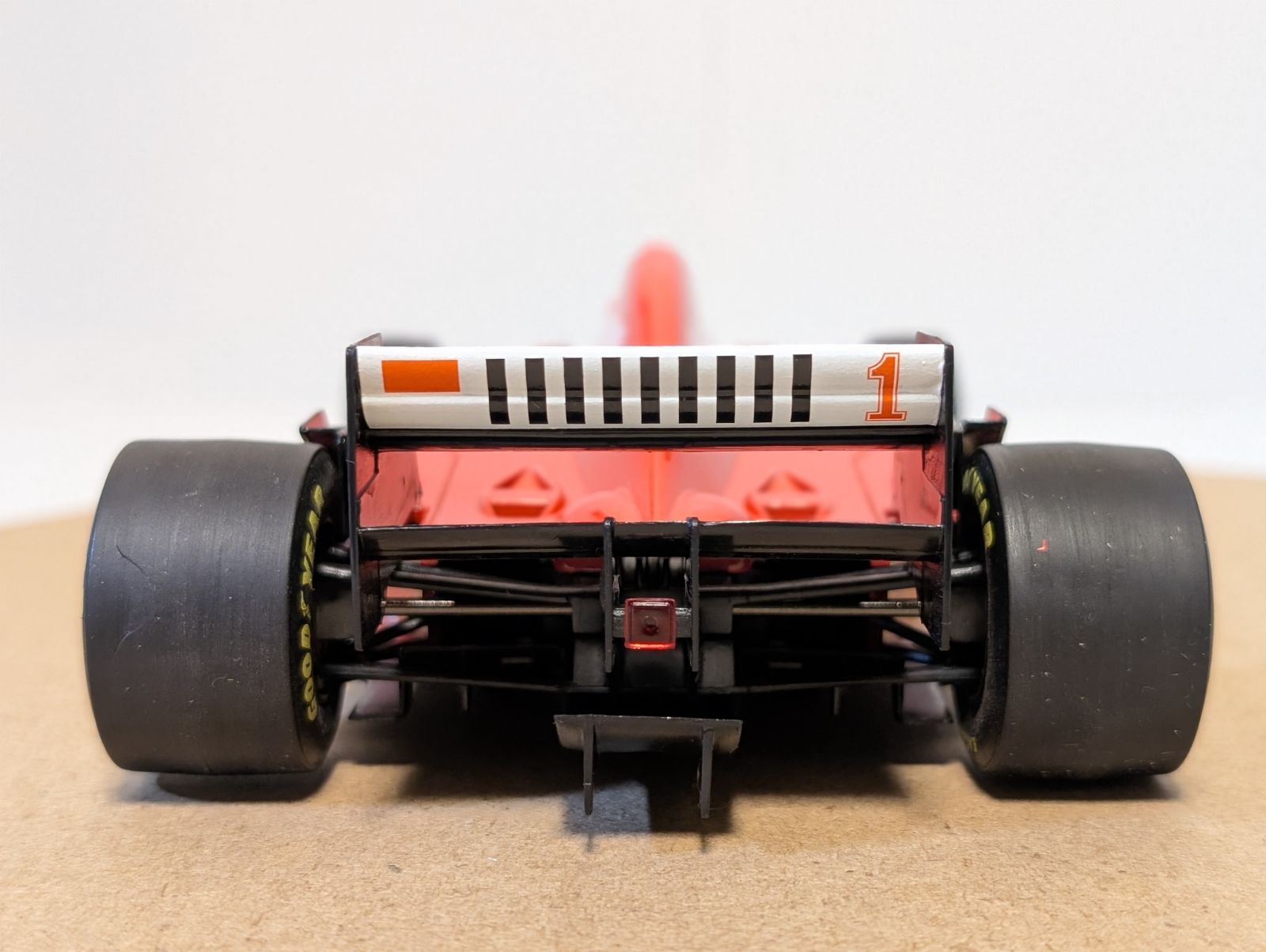 ミニチャンプス1/18フェラーリ412T2ミハエル・シューマッハ - メルカリ
