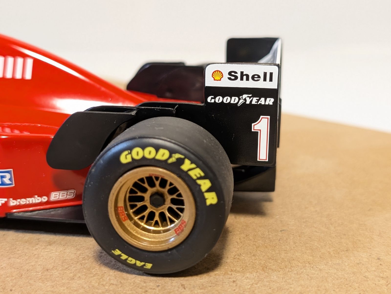 ミハエルシューマッハ F1 フェラーリ ミニカー ミニチャンプス