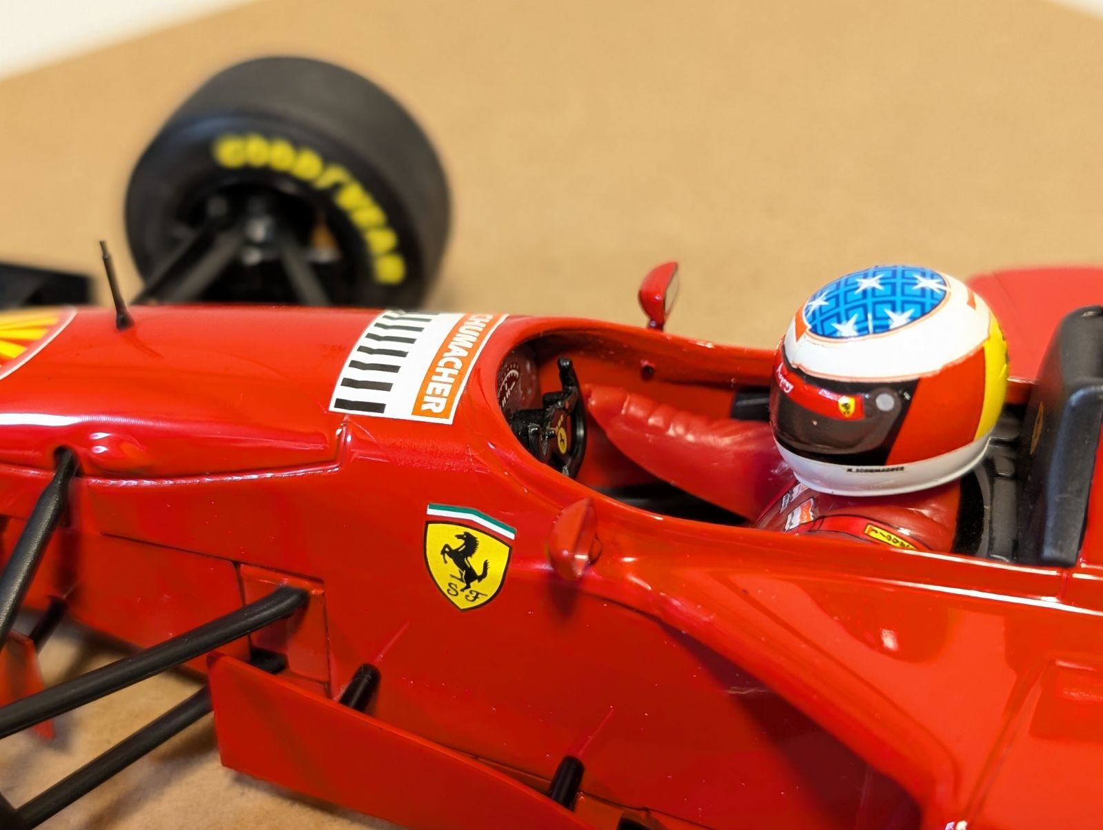 ミニチャンプス1/18フェラーリ412T2ミハエル・シューマッハ - メルカリ