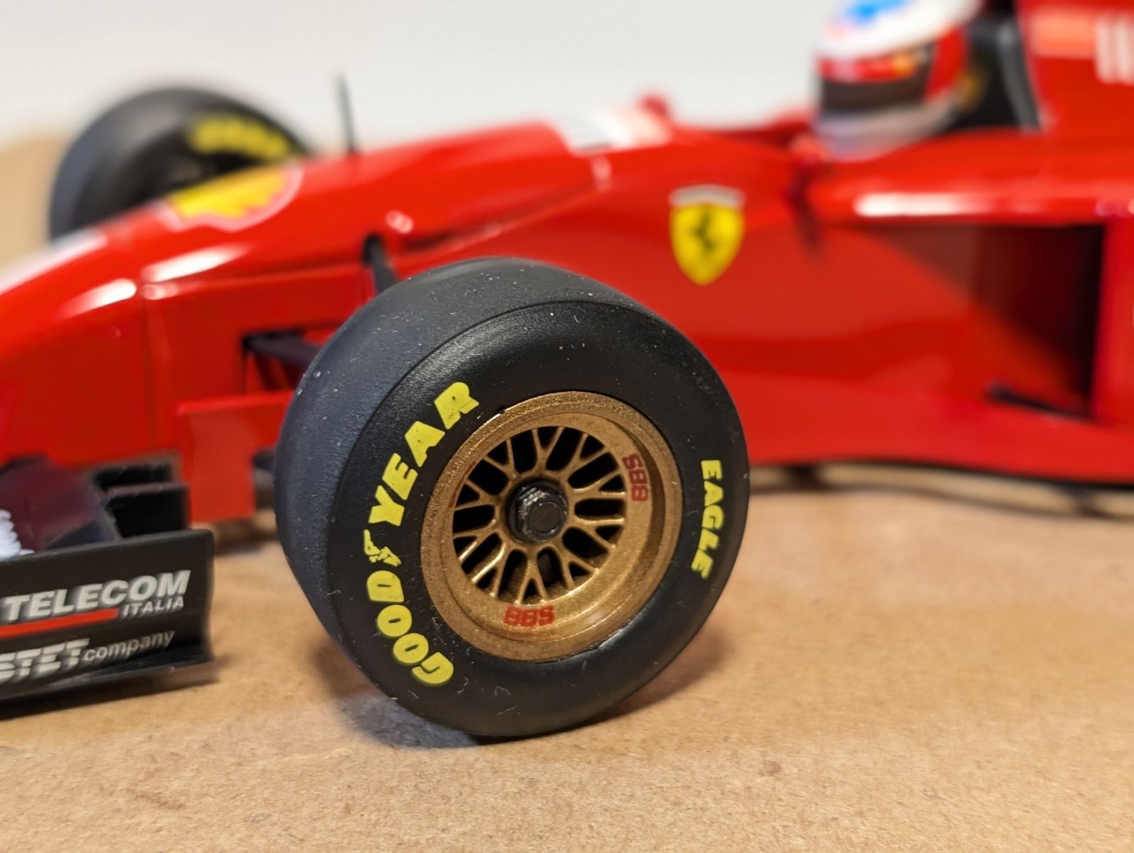 ミニチャンプス1/18フェラーリ412T2ミハエル・シューマッハ - メルカリ